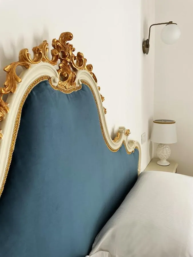 Isola - Smart Aparthotel Messina Bed & Breakfast