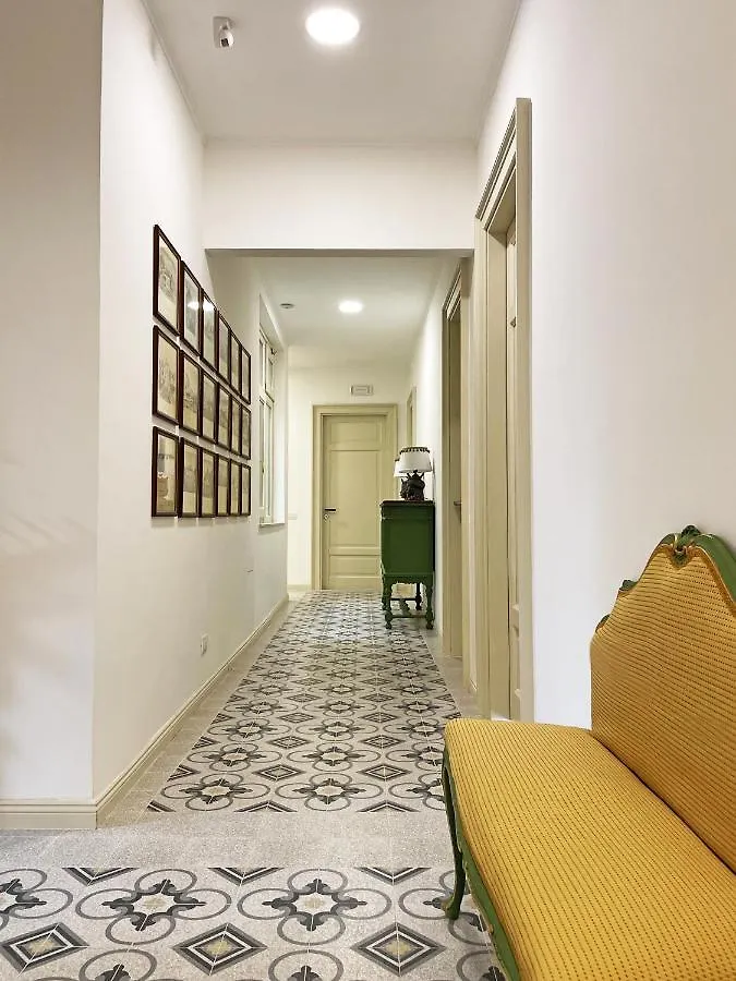 Isola - Smart Aparthotel Messina Bed & Breakfast