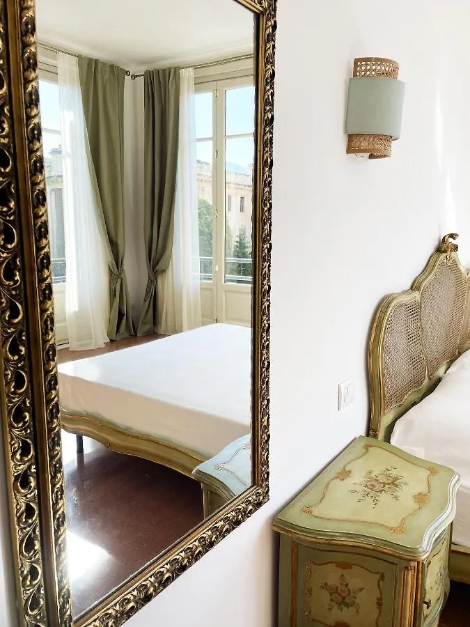 Isola - Smart Aparthotel Messine 0*,